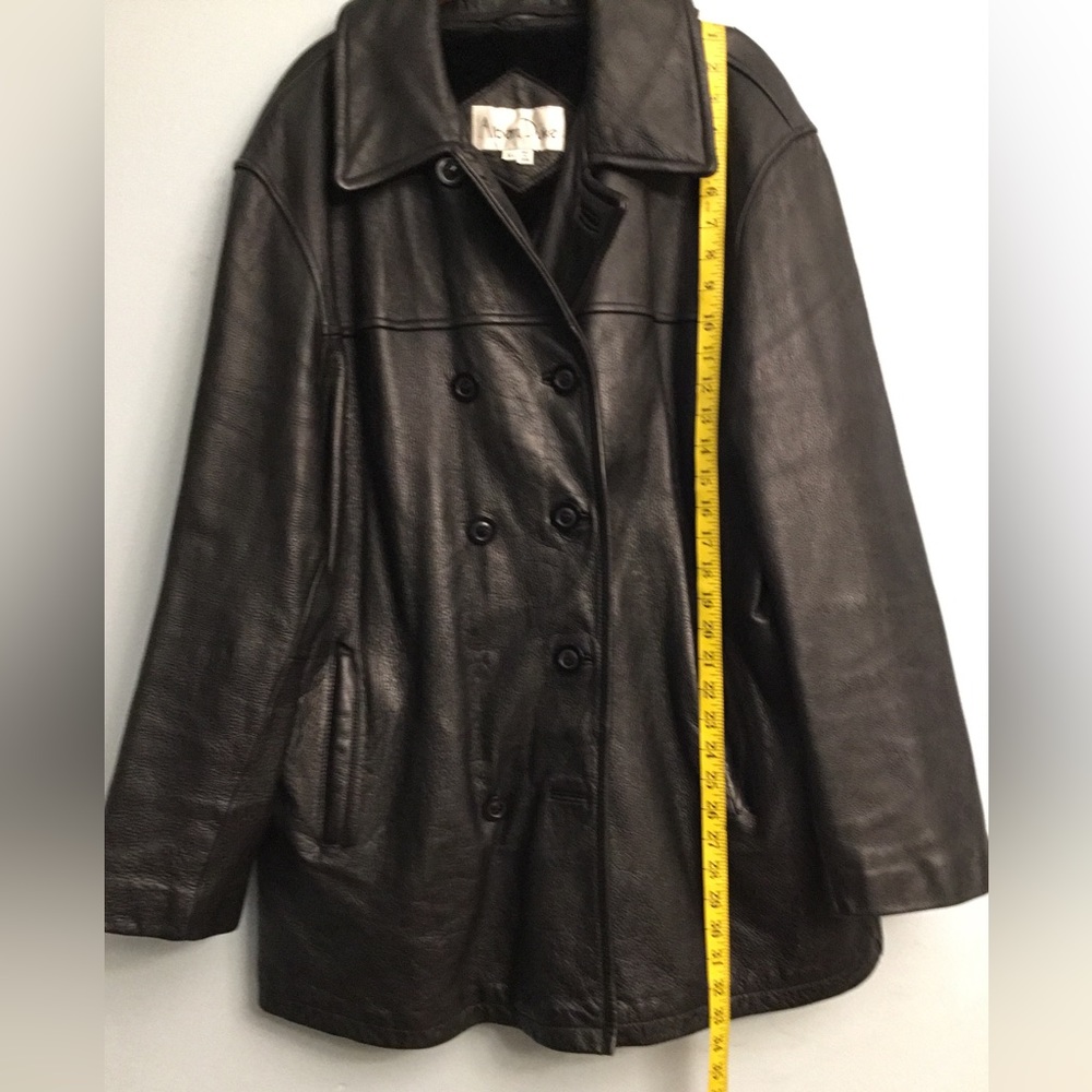 ALBERT DUKE leather coat